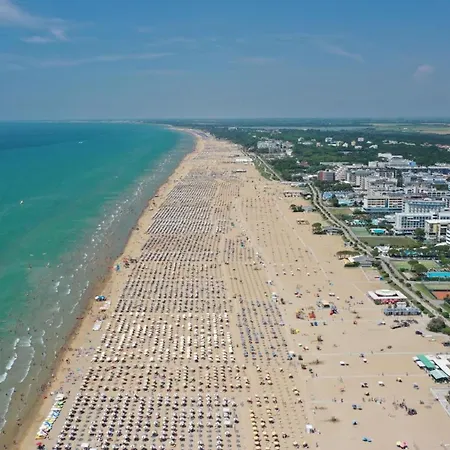 Apartment Luminous Beachside Flat - Beahost Bibione