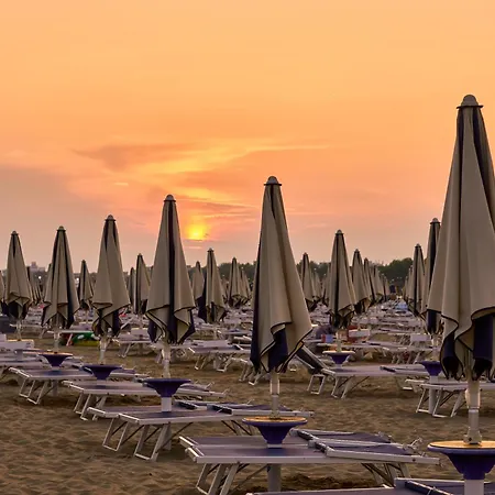 Luminous Beachside Flat - Beahost * Bibione